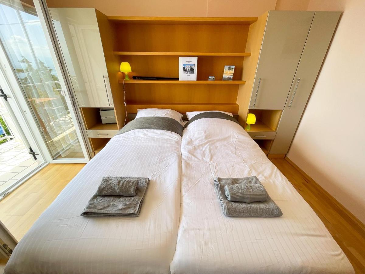 Apartments Sams โนวีวีโนดอลสกี ภายนอก รูปภาพ